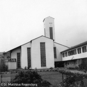 Blick auf die Kirche